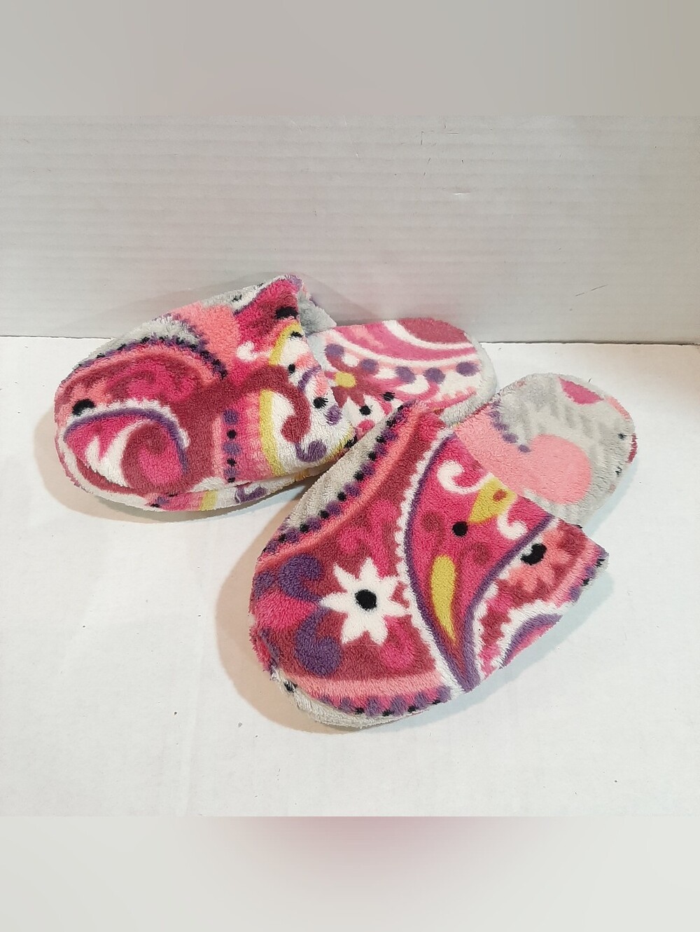 Vera Bradley Slippers Size Small 5/6 Multicolor Pink Paisley